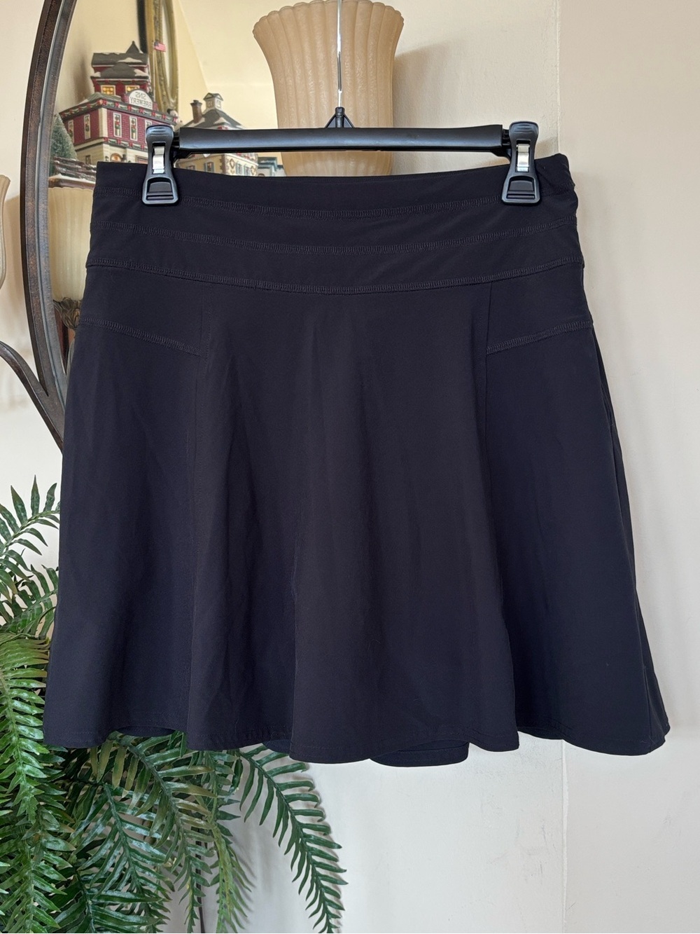 Athleta All Day Skort Black Flared Active Skirt Stretch UPF 50+ Fitted Mid Rise